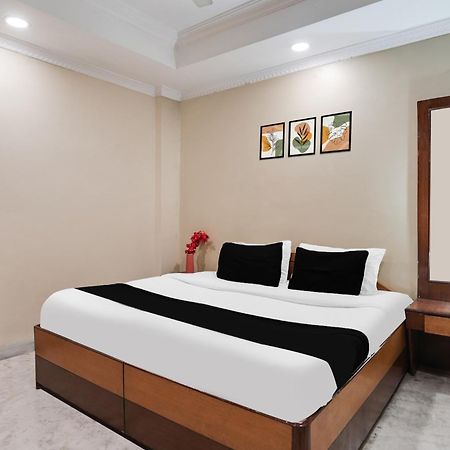 Super Hotel O Pithampur Formerly Ganga Residency Akolia ภายนอก รูปภาพ